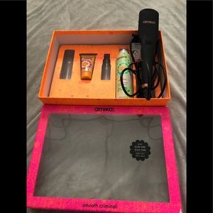 Amika Smooth Criminal Set